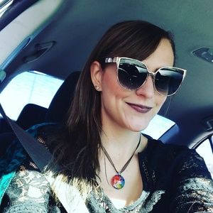 Meet your Posher, Bonni